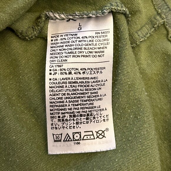 Banana Republic T-shirts - Size Large - Green, grey and blue - 3 shirts! - Picture 4 of 10